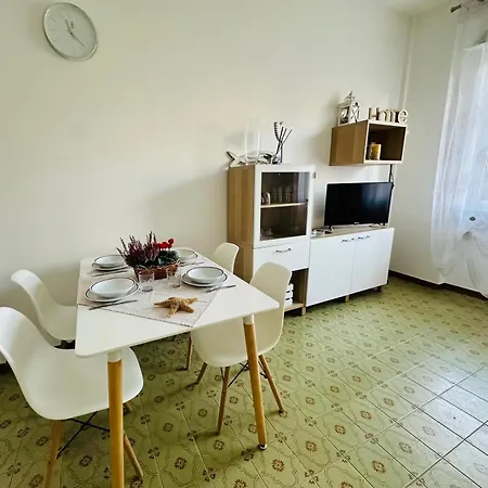 Giulia2 - Palazzo Milano شقة دْيانو مارينا