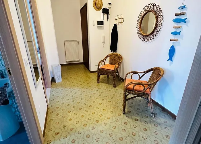 Giulia2 - Palazzo Milano * Ντιάνο Μαρίνα